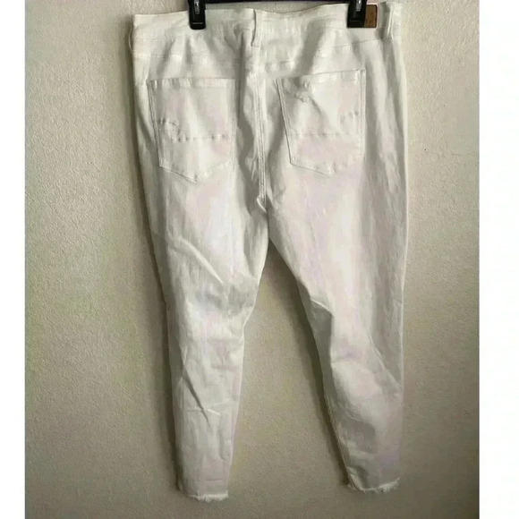 🆕 AEO Plus-size Hi-Rise White Jegging Jeans 20 🆕 - Picture 3 of 14